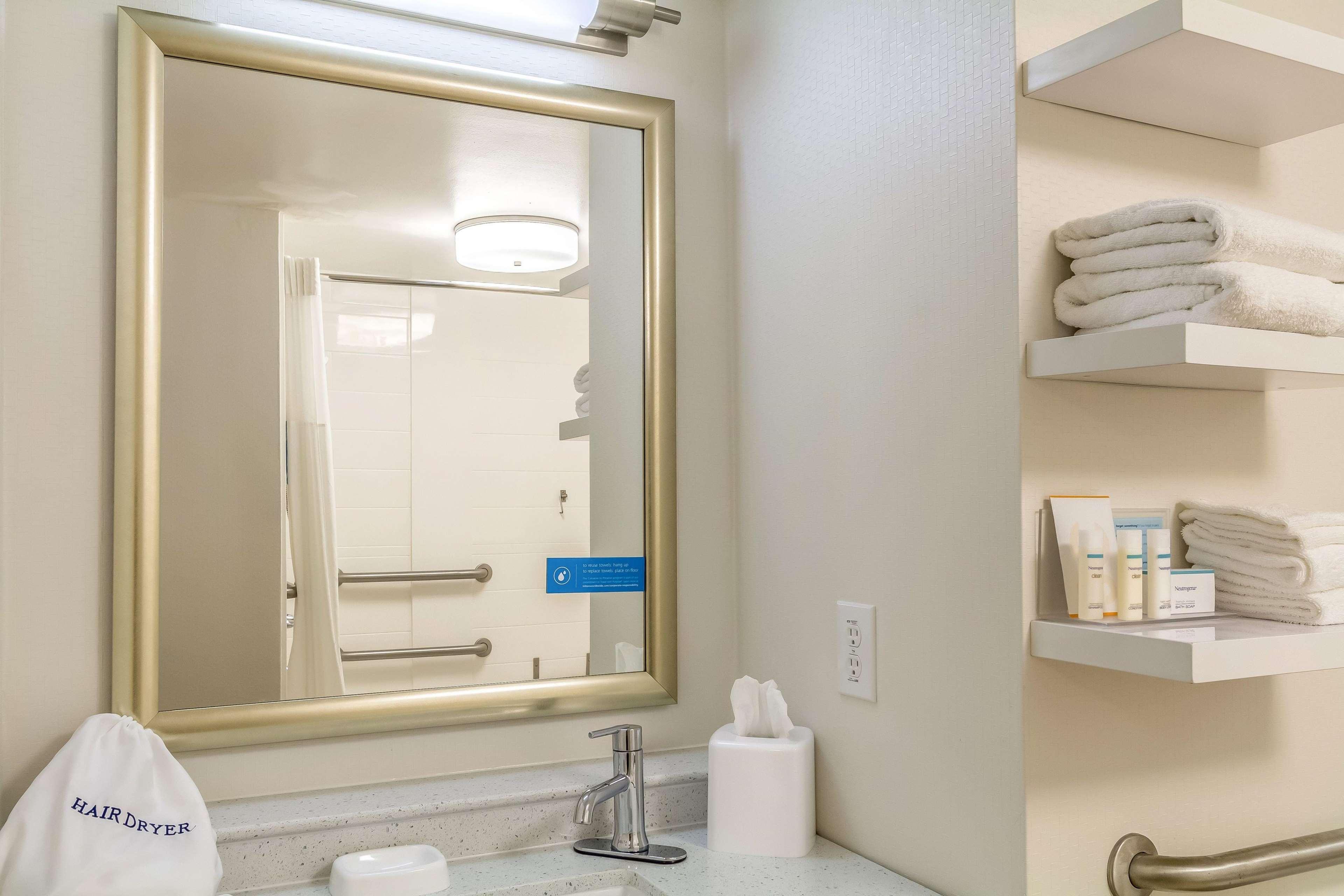 Hampton Inn Jackson Pearl Intrntl Airport Экстерьер фото